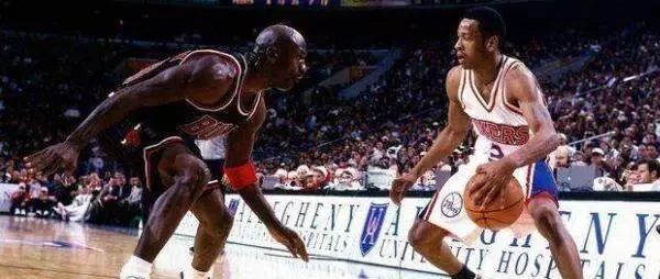 打篮球都有哪些技巧,打篮球有哪些小技巧