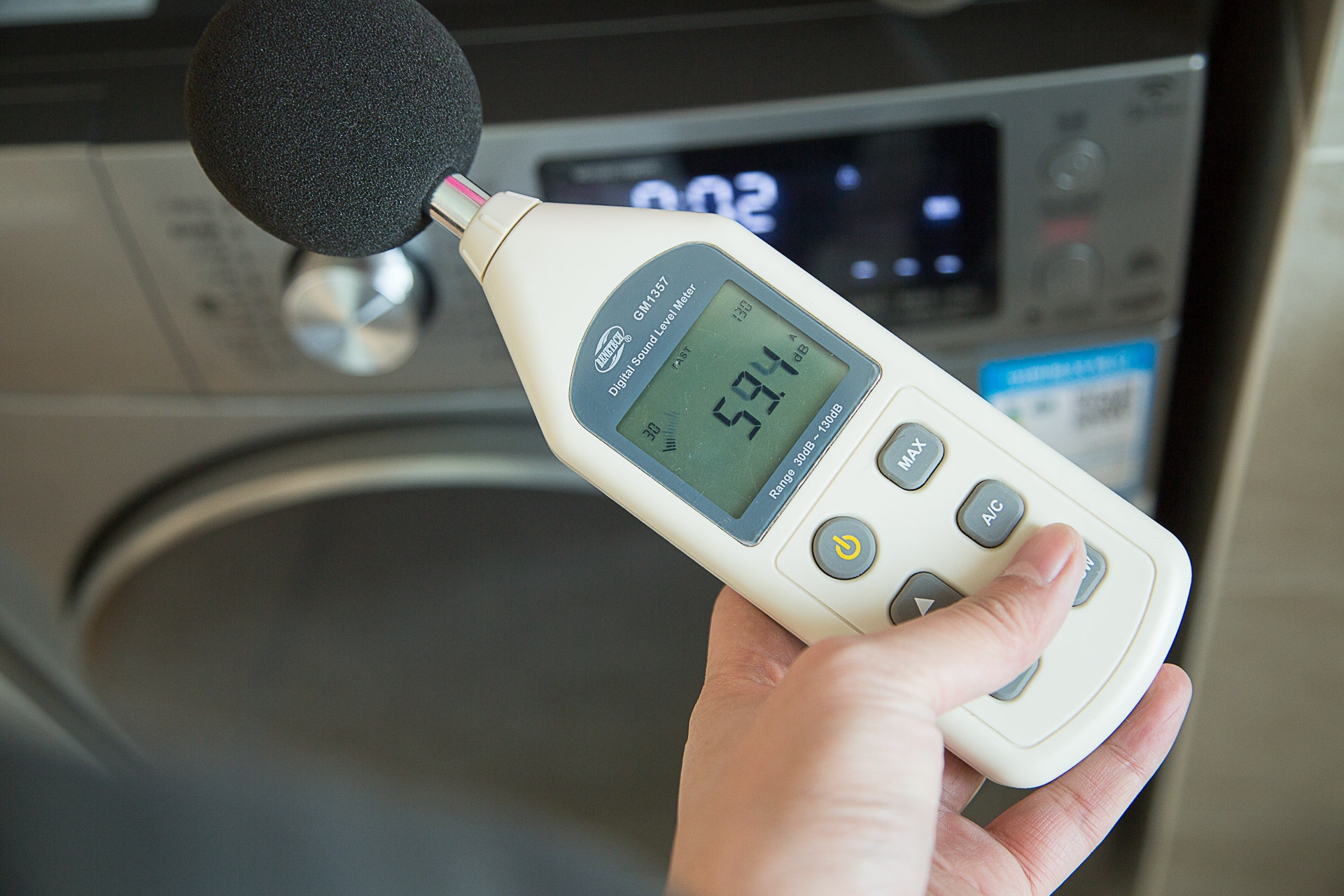 美的挂壁式洗烘洗衣机,美的洗烘一体洗衣机直驱