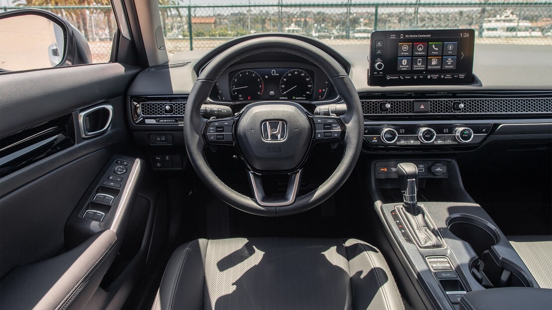 8代思域跟11代卡罗拉哪个更好,本田第十一代思域pk丰田卡罗拉