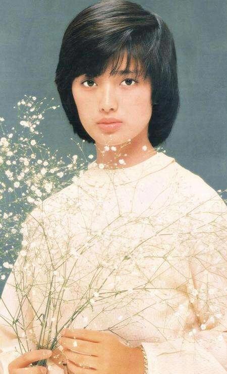 山口百惠和她的两个儿子,山口百惠21岁1980年隐退纪录