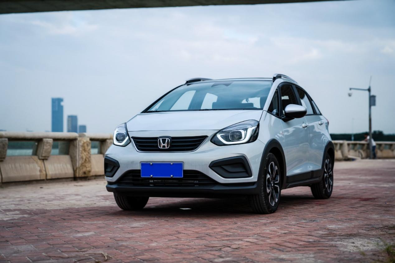 8万本田飞度,8万块平民超跑