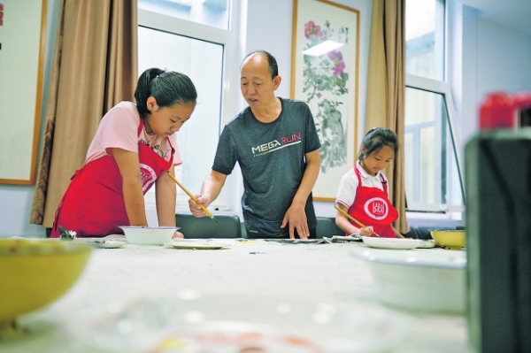 快乐的运动场“寂寞”的课桌椅——直击“双减”后开学首个周末