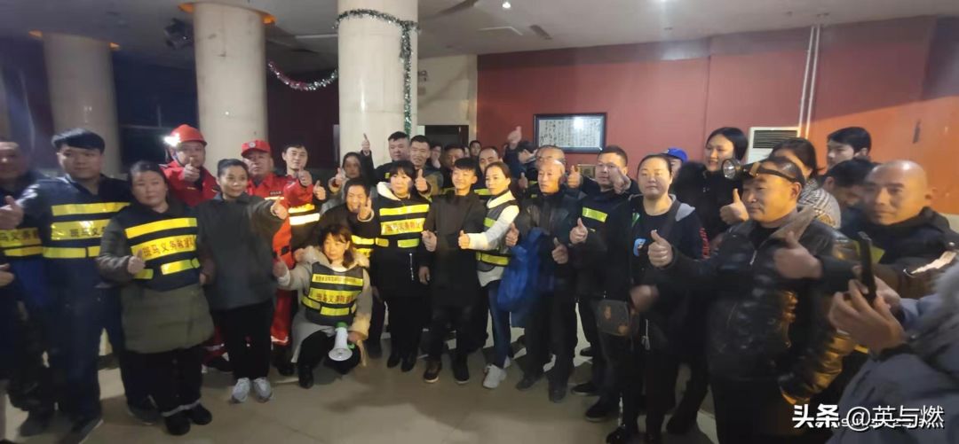 被偷*拍偷**下的20组画面：2019一整年的温暖，全都在这里了