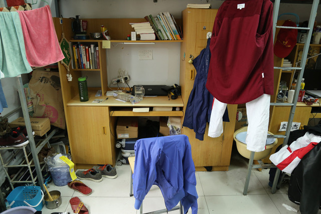 如何有效的利用宿舍空间,宿舍空间太小东西应该放哪里呢