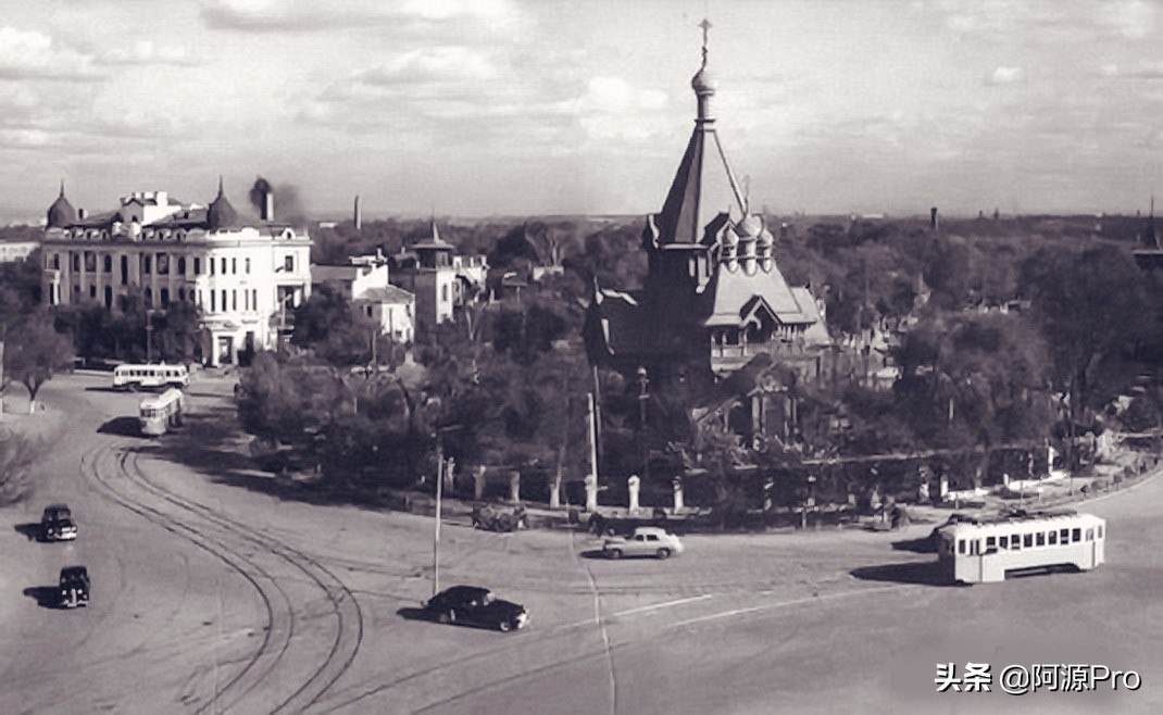 记忆中的哈尔滨-南岗体育场与“飞驰大坑”的故事