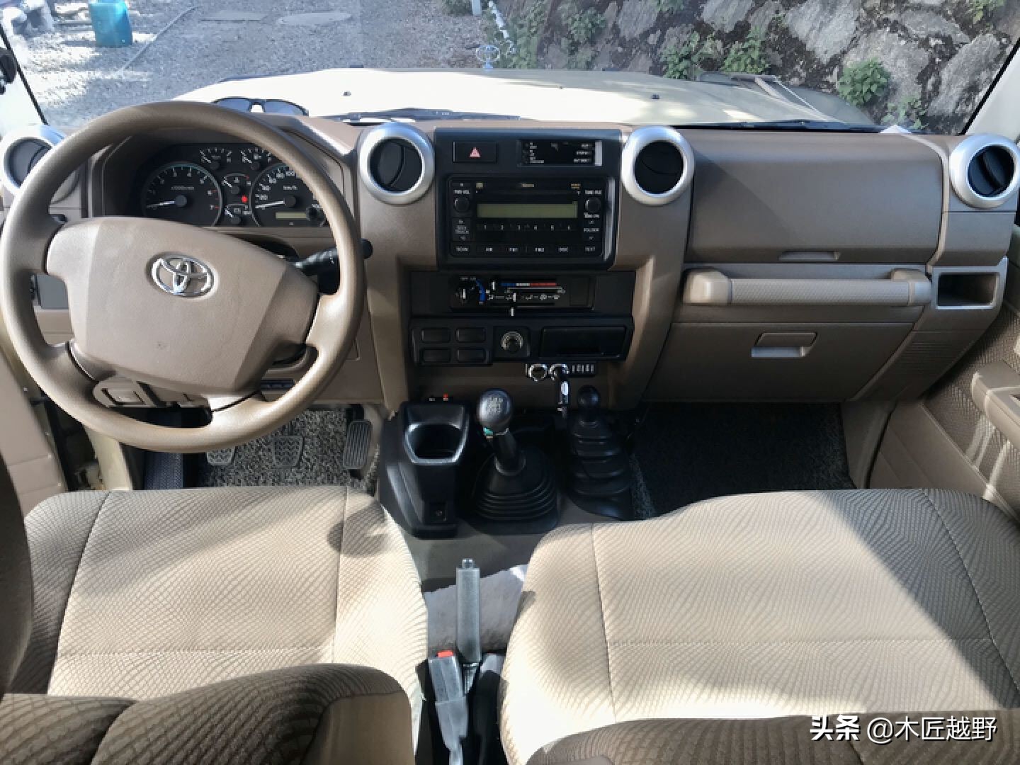 陆巡lc76二手价格,陆地巡洋舰lc76二手车值得买吗