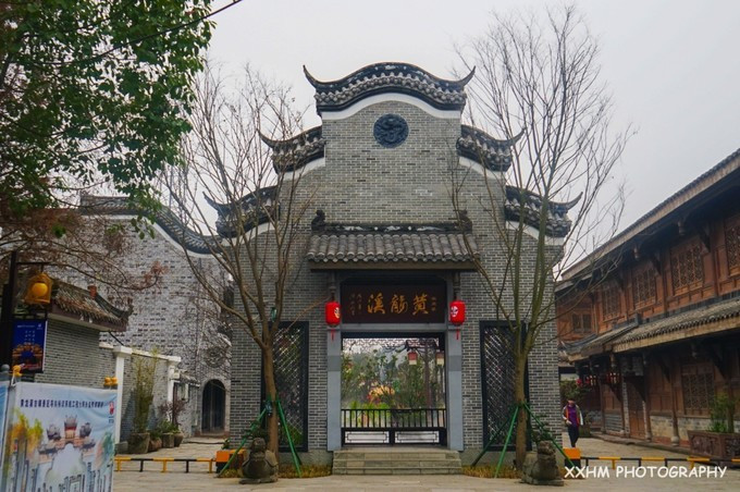 成都本地人去的最好吃的美食,中国姑娘吃成都美食