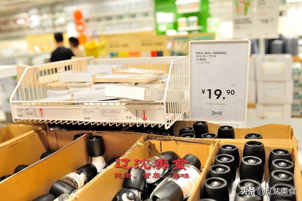 在设计家居的路上一直坚持,在厨房用餐设计