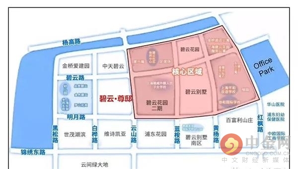 戴口罩扫码排队,戴口罩有序排队