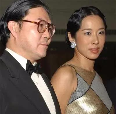 郭晶晶与婆婆朱玲玲同框,朱玲玲2次嫁千亿豪门