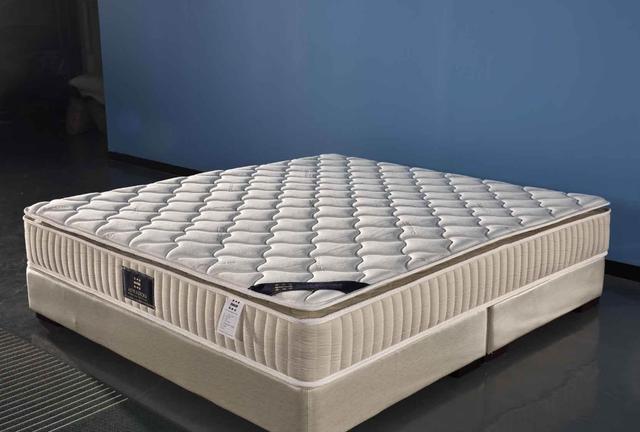 榻榻米用什么材质的床垫比较好,床垫买什么材质的比较好多少钱