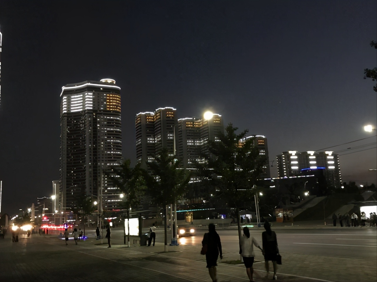 夜游平壤路线,朝鲜平壤夜市