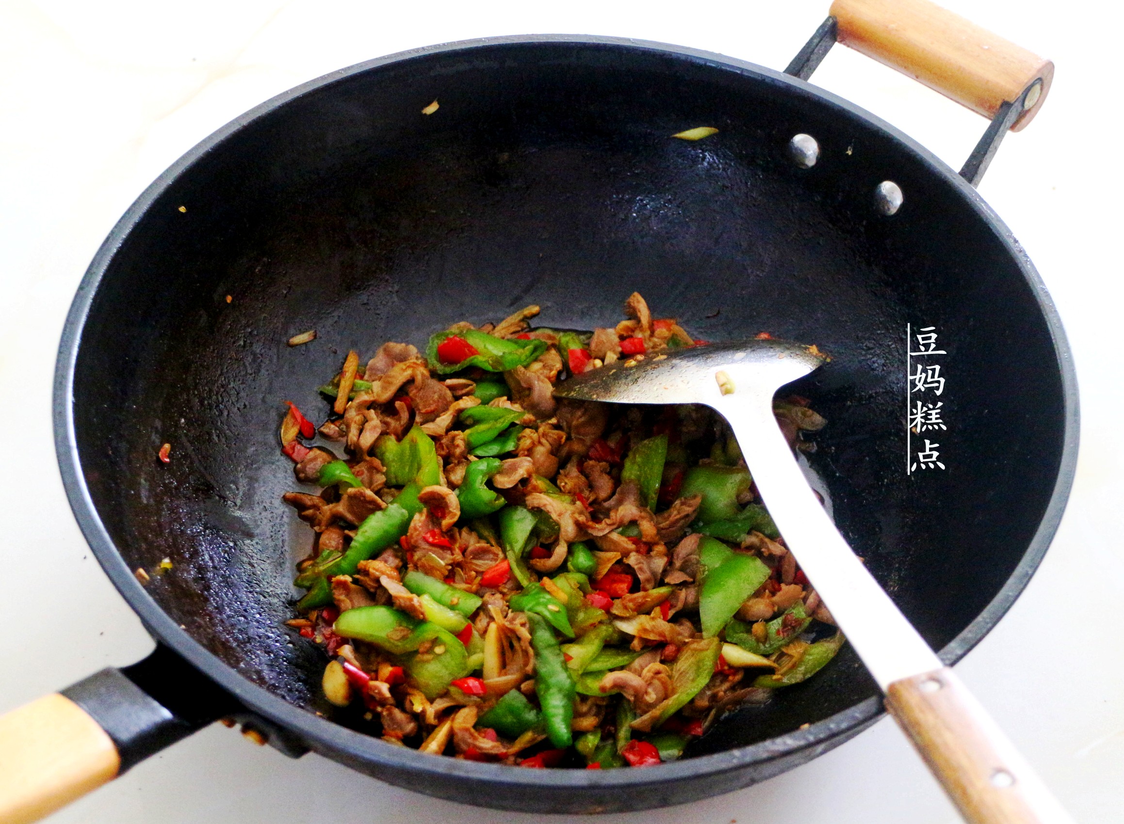 剁椒酸豆角鸡胗家常做法,剁椒炒鸡胗怎么调好吃