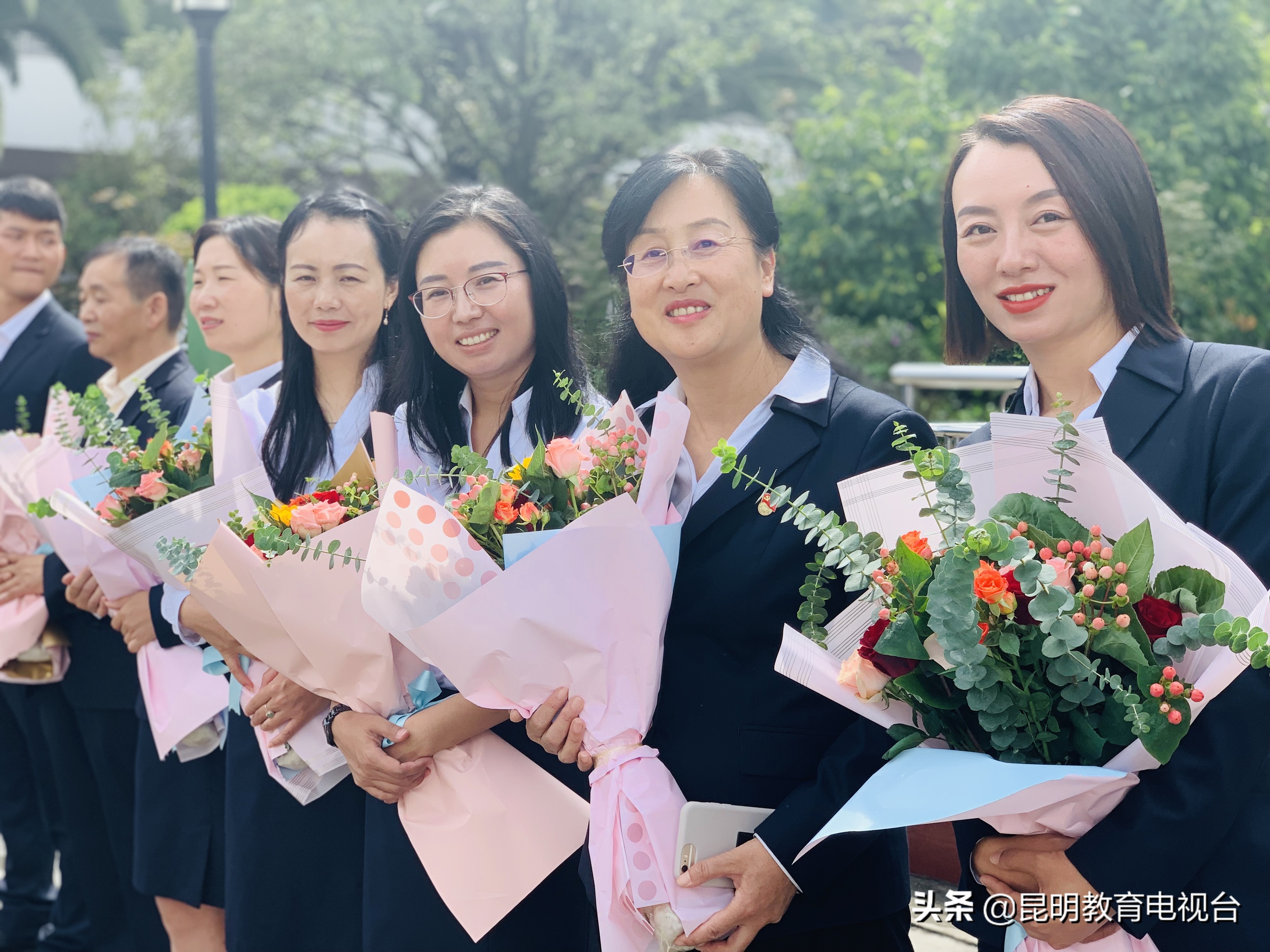 教师节小学生写给老师的贺卡,教师节写给老师的贺卡内容小学生