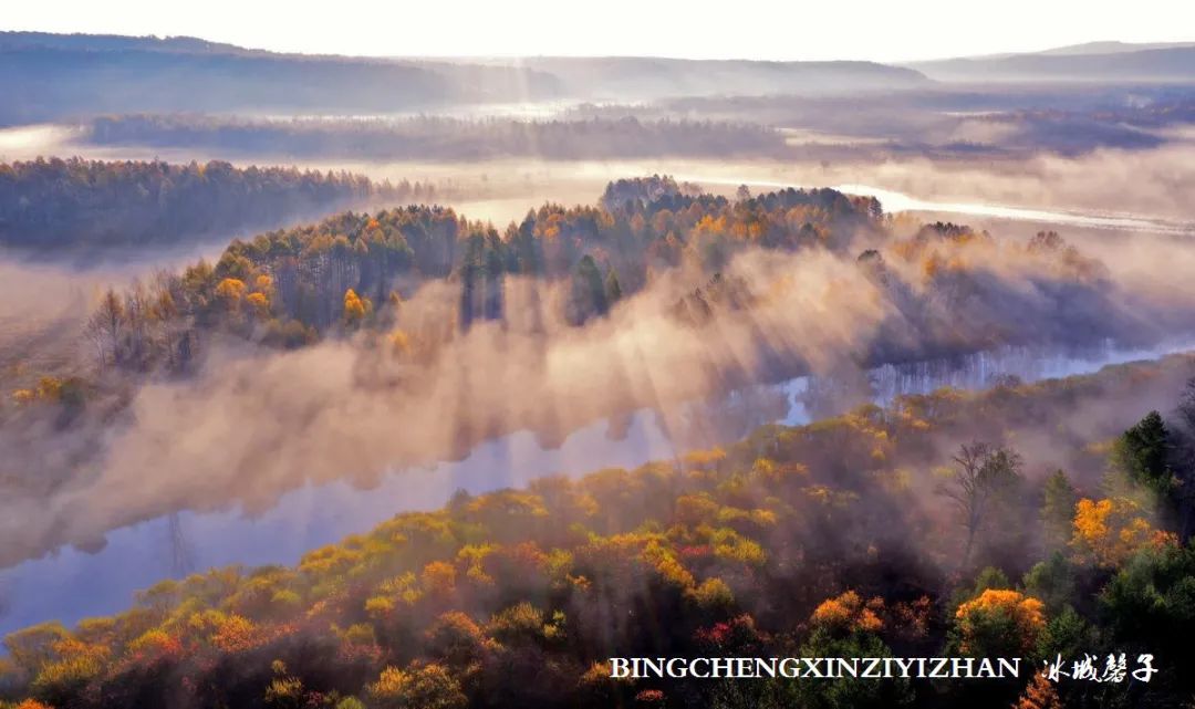 深秋的大兴安岭色彩斑斓,大兴安岭的秋天美景
