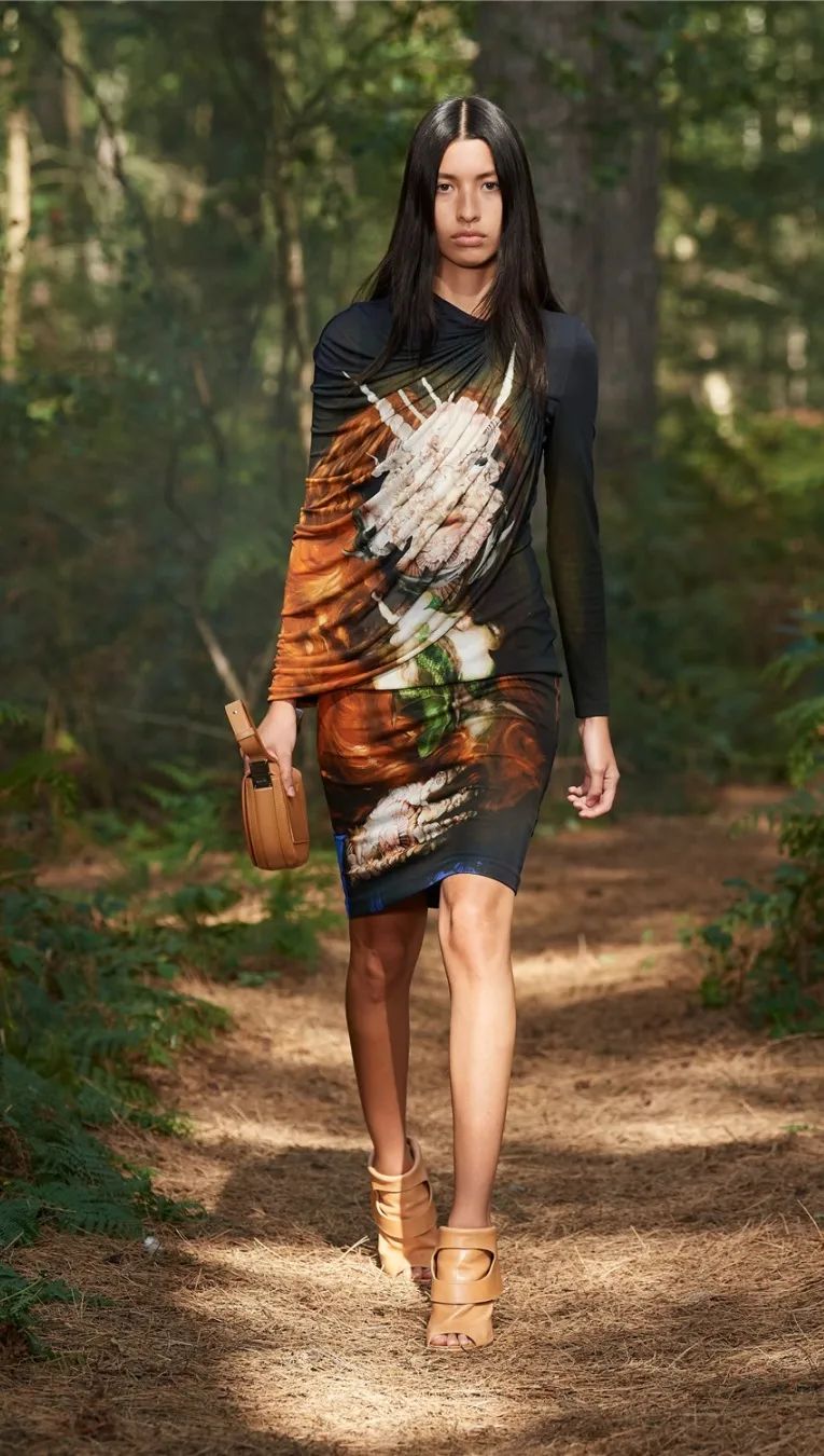 日常穿的衣服究竟可以多时髦？Burberry给了我们最佳答案