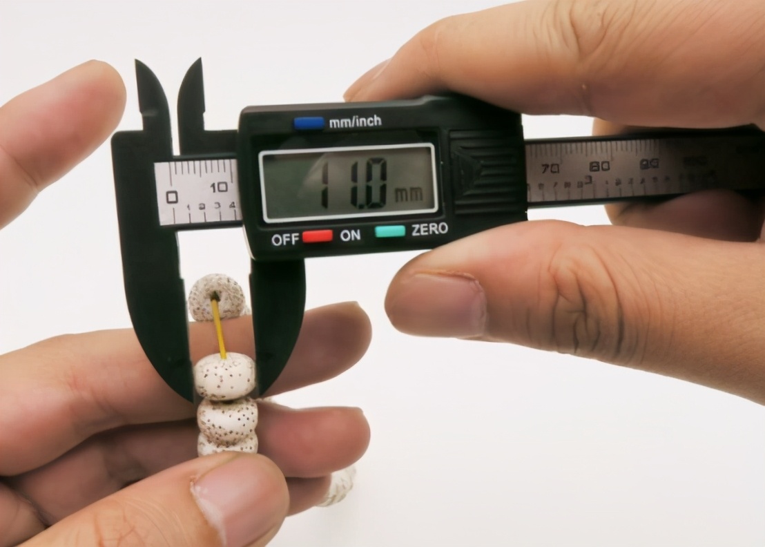 数显卡尺正确使用方法,带表卡尺的正确使用方法