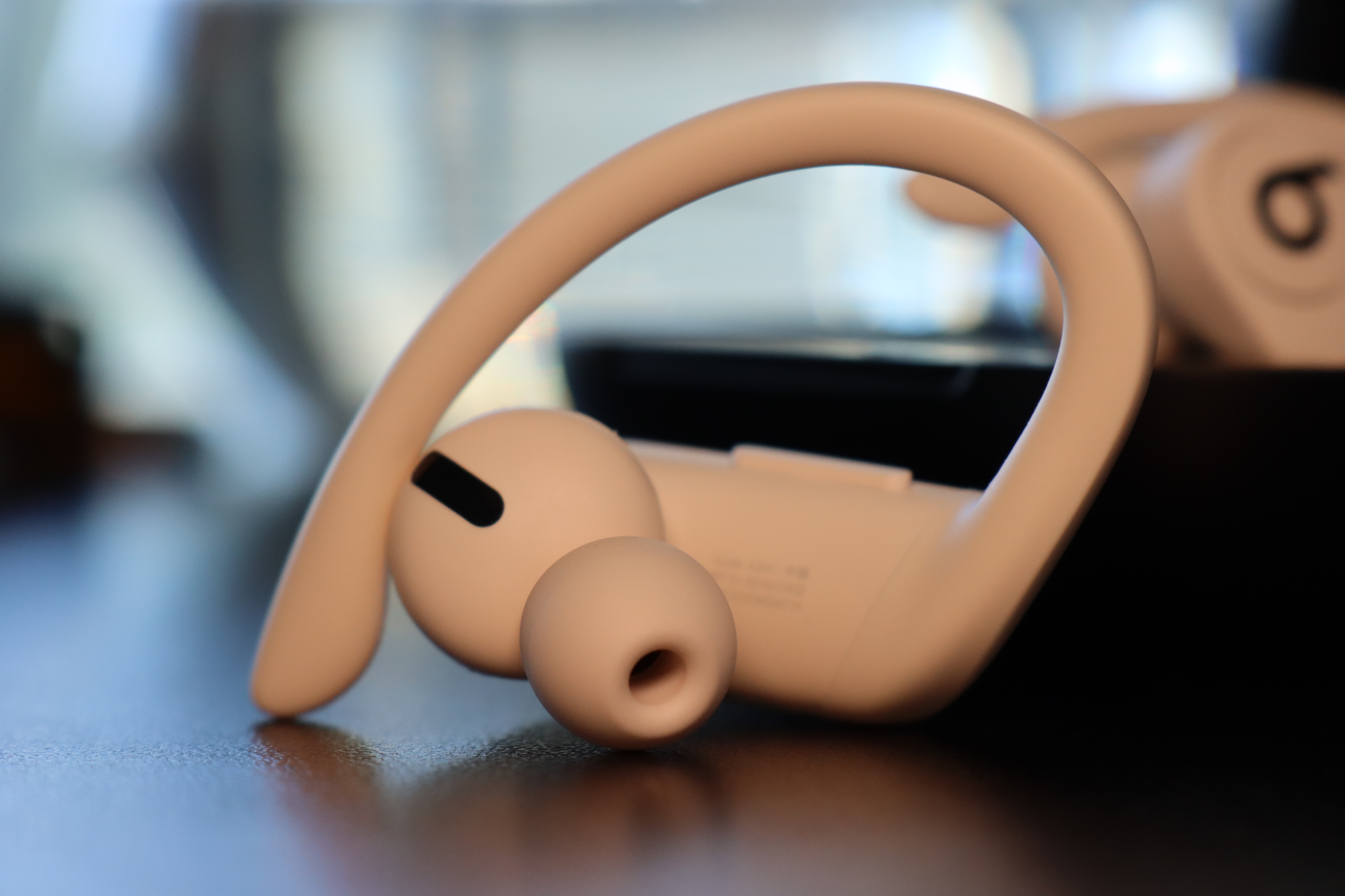 beatspowerbeatspro上手体验,beatspowerbeatspro沉浸式开箱