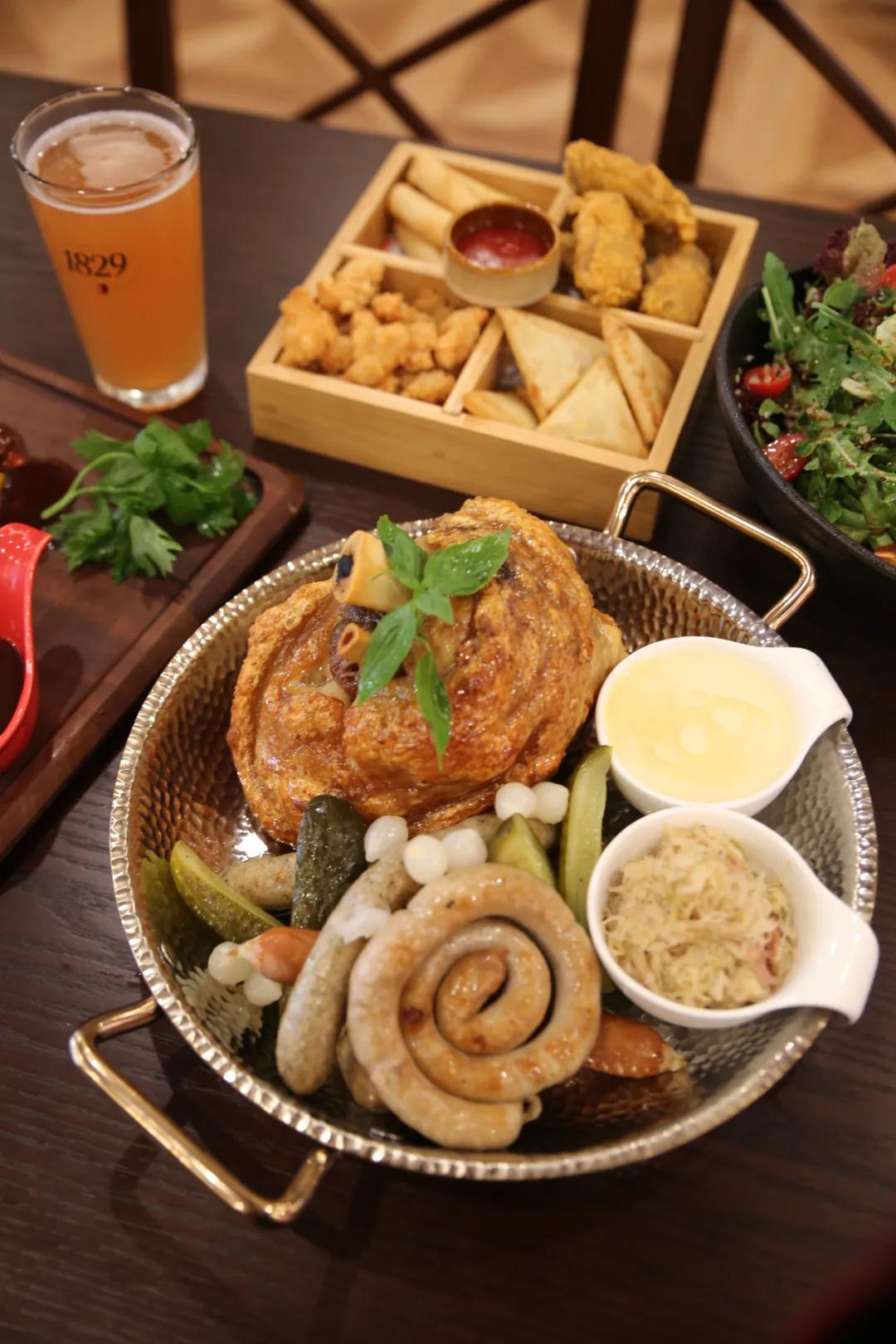 新店实探！通州西餐厅，德式烤猪肘，罕见大露台，20多款精酿啤酒