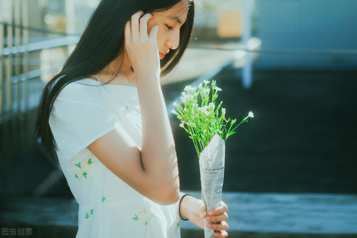 想拥有乌黑浓密又柔顺亮泽的头发，这些方法就可以帮到你