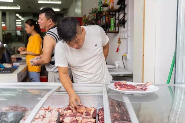 用3年干倒周边牛杂店！柳州80后“牛杂王”的逆袭之路