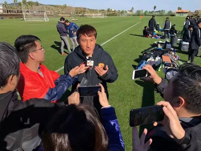 武汉卓尔｜探营马贝拉足球训练中心围观武汉卓尔冬训