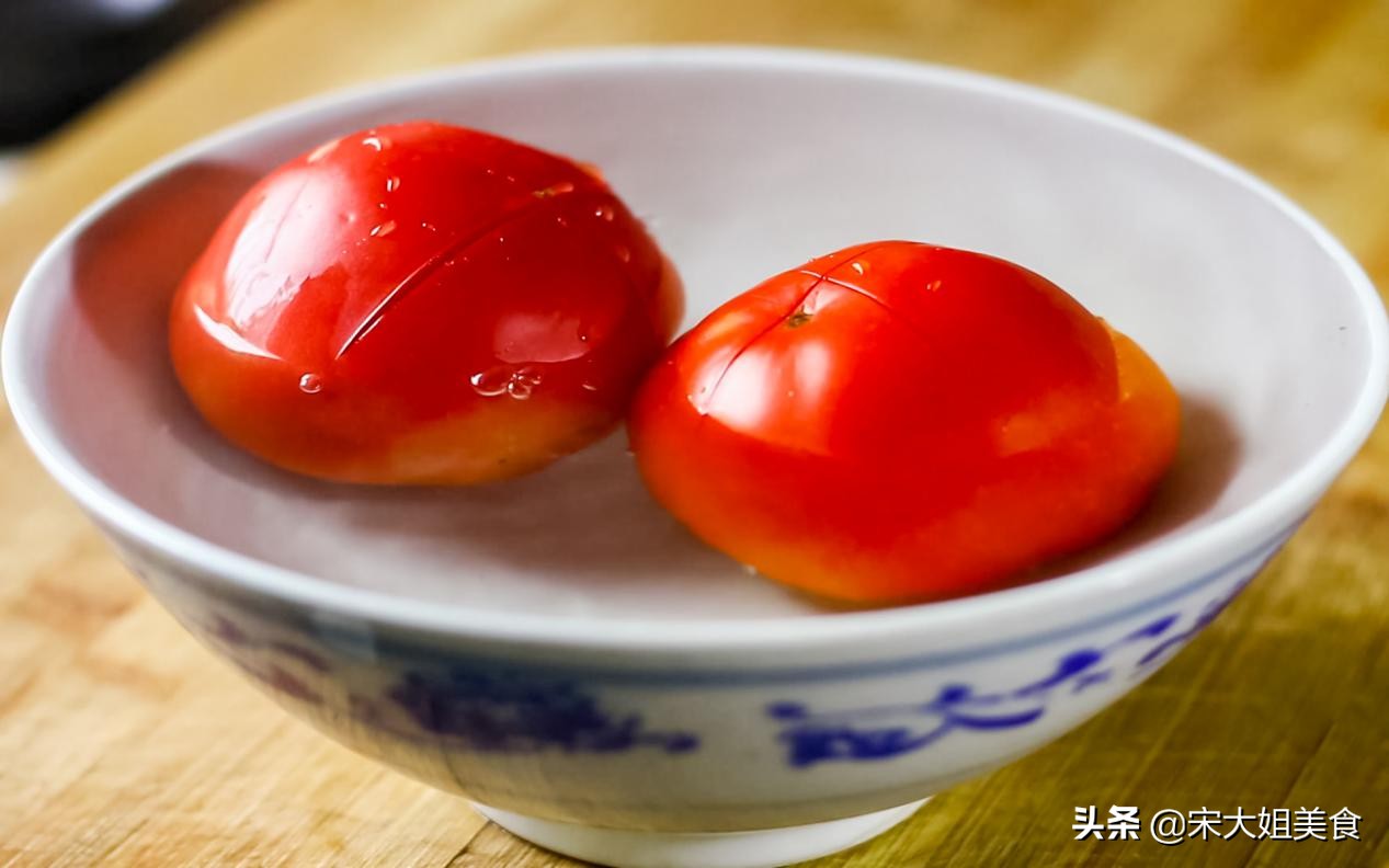 做西红柿鸡蛋汤有怪味是怎么回事,做西红柿蛋汤为啥做不出蛋花