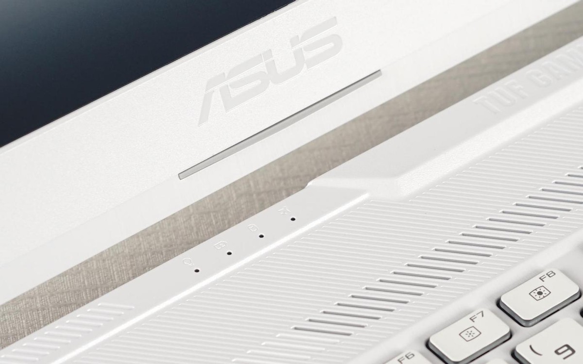 性能怪兽，5900HX+RTX3070，2.5K屏幕，华硕进阶版天选2笔电测评