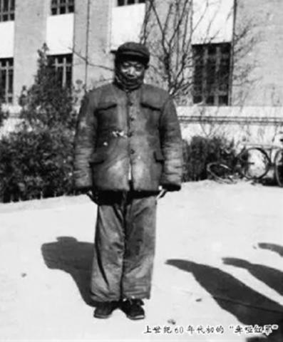 聋哑红军“无功绩”授少尉，​逝​后葬八宝山，周总理曾亲示：多关照