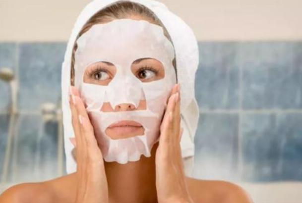 40岁女性每天吃一颗维生素e,49岁的女人吃维生素e起什么作用