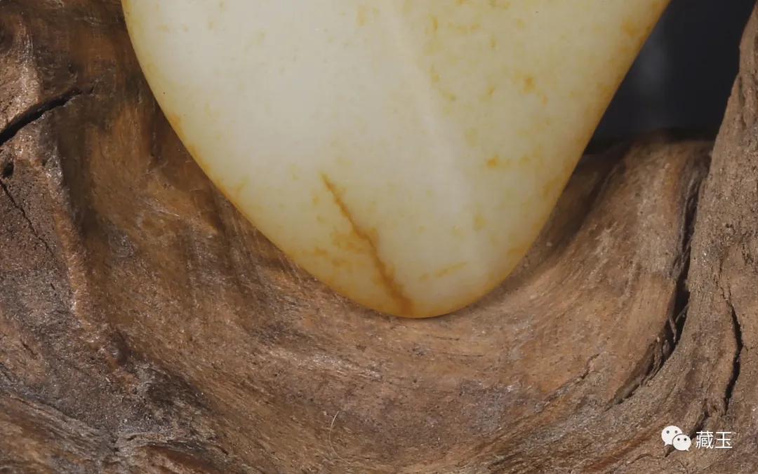 无裂不成玉,和田玉怎么才能看出有没有裂