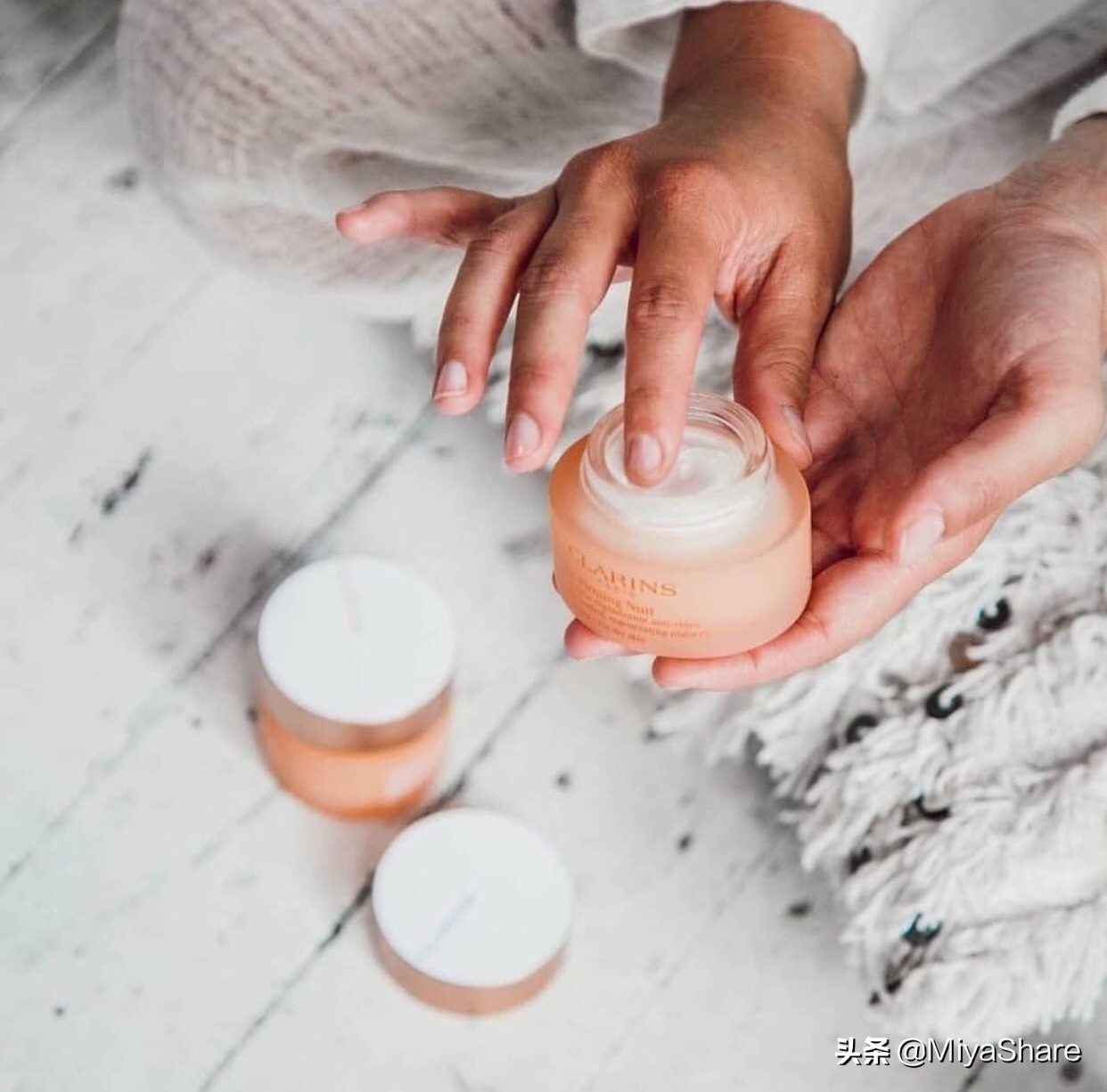 护肤品怎么用都搓泥？别怪角质厚！学会这3个方法解决搓泥问题