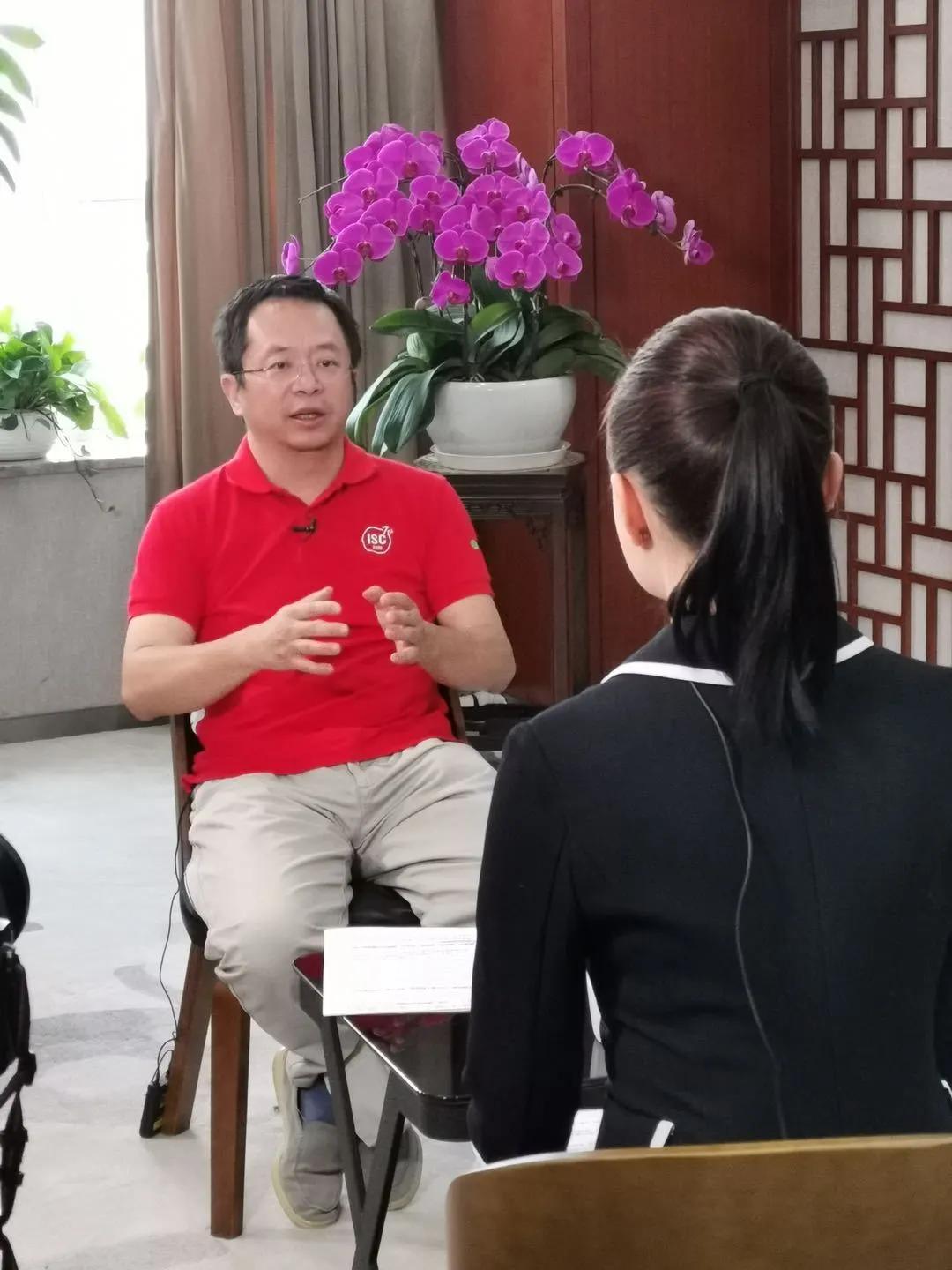 周鸿祎为抗击疫情的贡献,凝心聚力共抗疫情继续努力