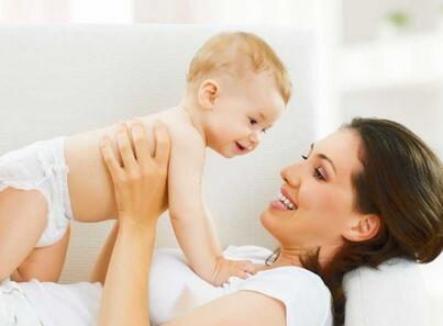 顺产多久可以下床走动,顺产几天可以下地活动