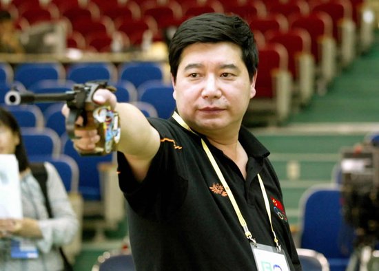 辽宁出名的体育运动员,辽宁体育界巨星有哪些