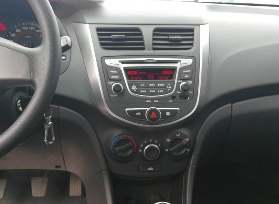 小车现代瑞奕,新款现代瑞奕