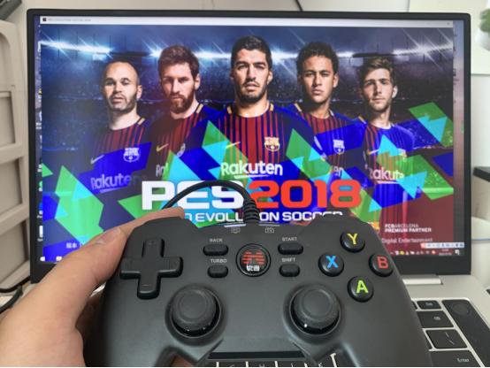 北通蝙蝠4手柄选哪个,北通蝙蝠4手柄无线版续航