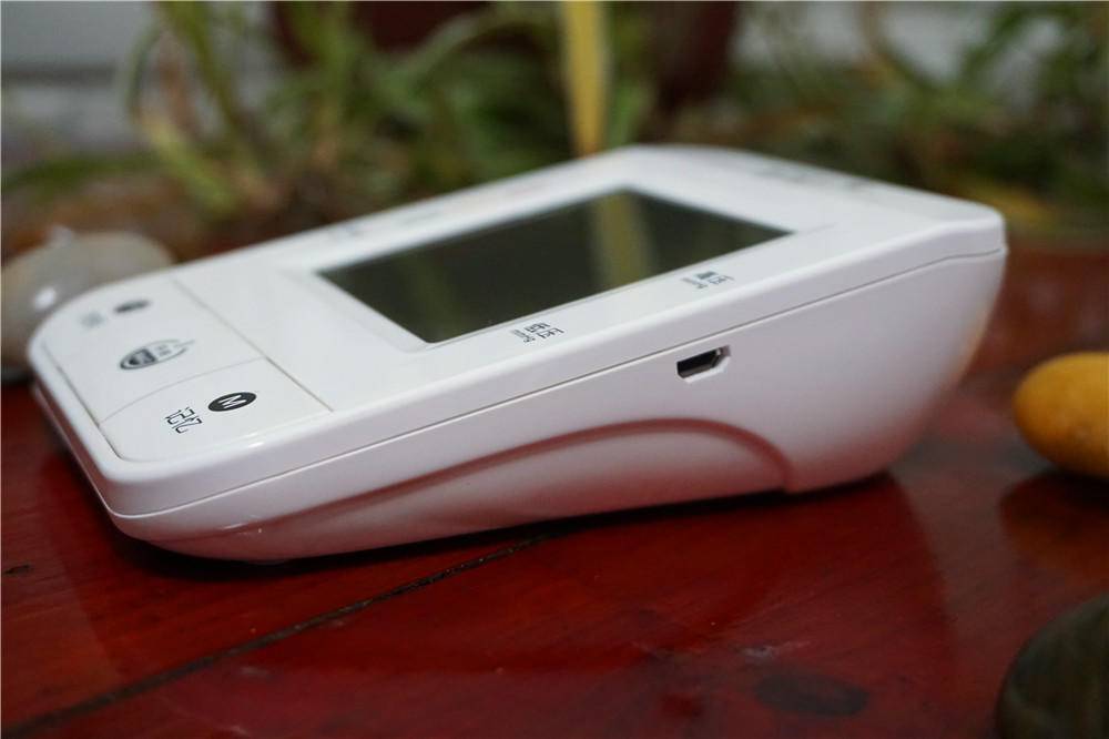 爱尔泰血氧饱和度仪,aicare电子臂式血压计