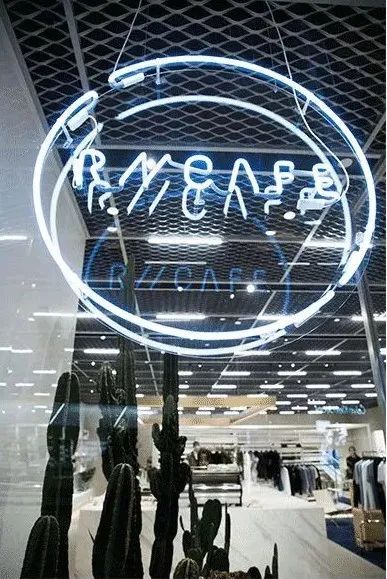 地素razzle深圳男装,地素时尚入股运动潮牌