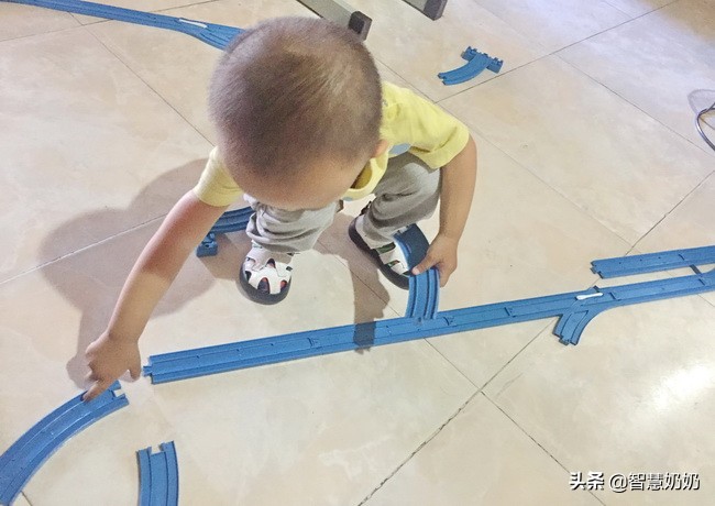 宝宝注意力不集中做事没有耐性,孩子注意力不集中没主见怎么办