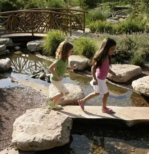 有趣的儿童花园,打造一个500平露台的共享儿童乐园