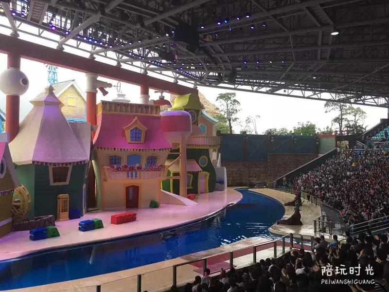 长隆什么时候去最好玩,一个人带两娃出去长隆有危险吗