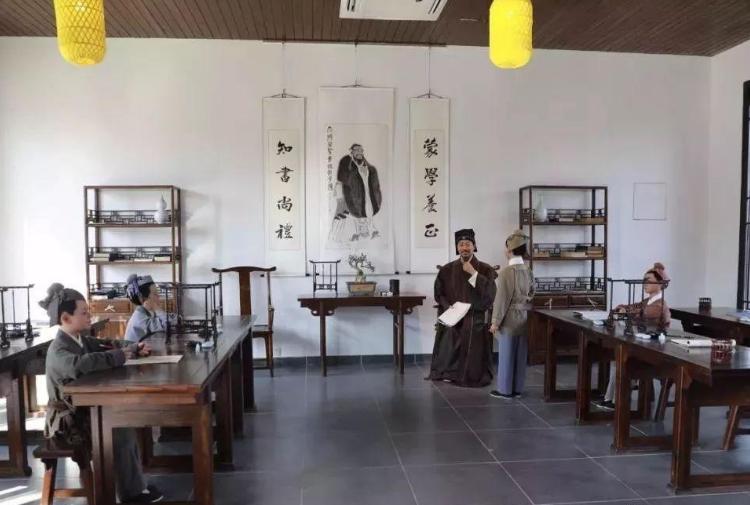 小学老师被人瞧不起,为什么有人瞧不起学渣