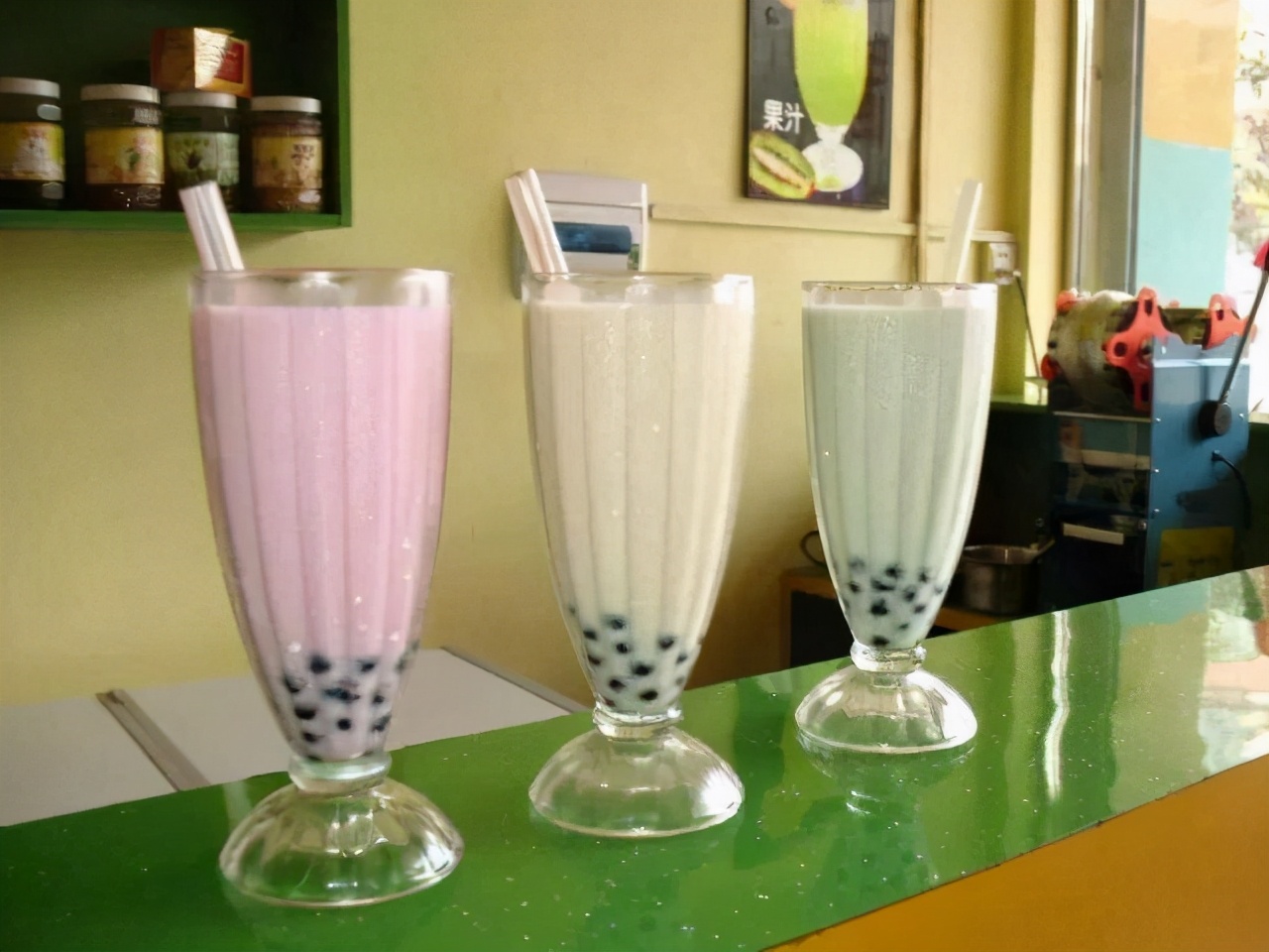 1杯奶茶炒到500元好喝吗,奶茶炒到2000元一杯