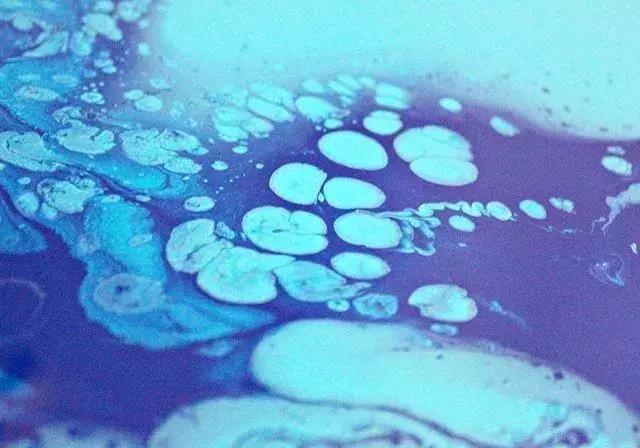 抽象画怎样画得简单又好看,看似复杂实则画起来简单的抽象画