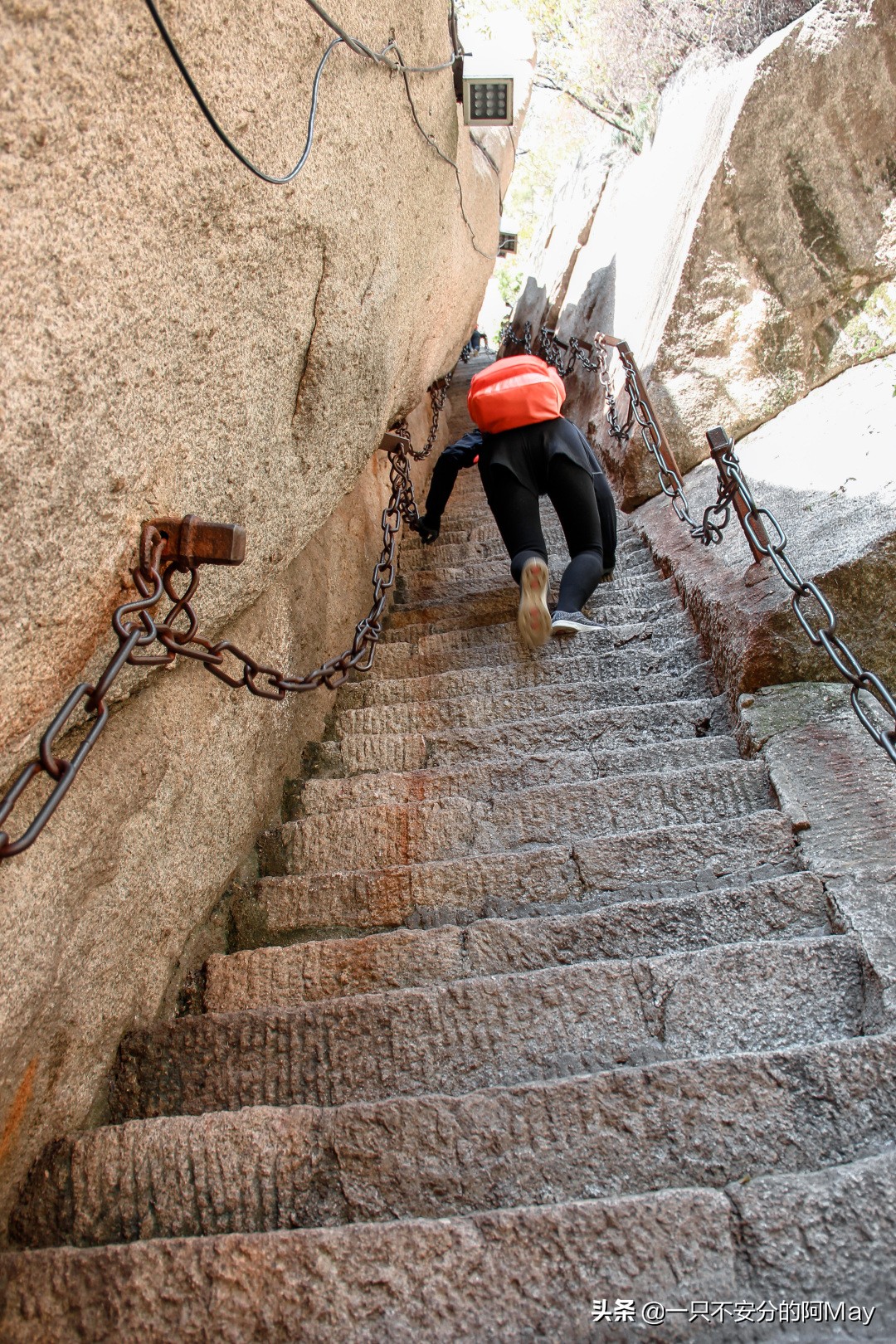 为什么爬华山都是夜爬,华山自古一条道很有必要爬吗