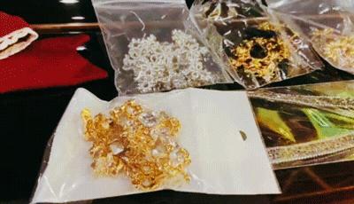 您被“拍了拍”！快来这个新开的“主题换装馆”，体验百变造型