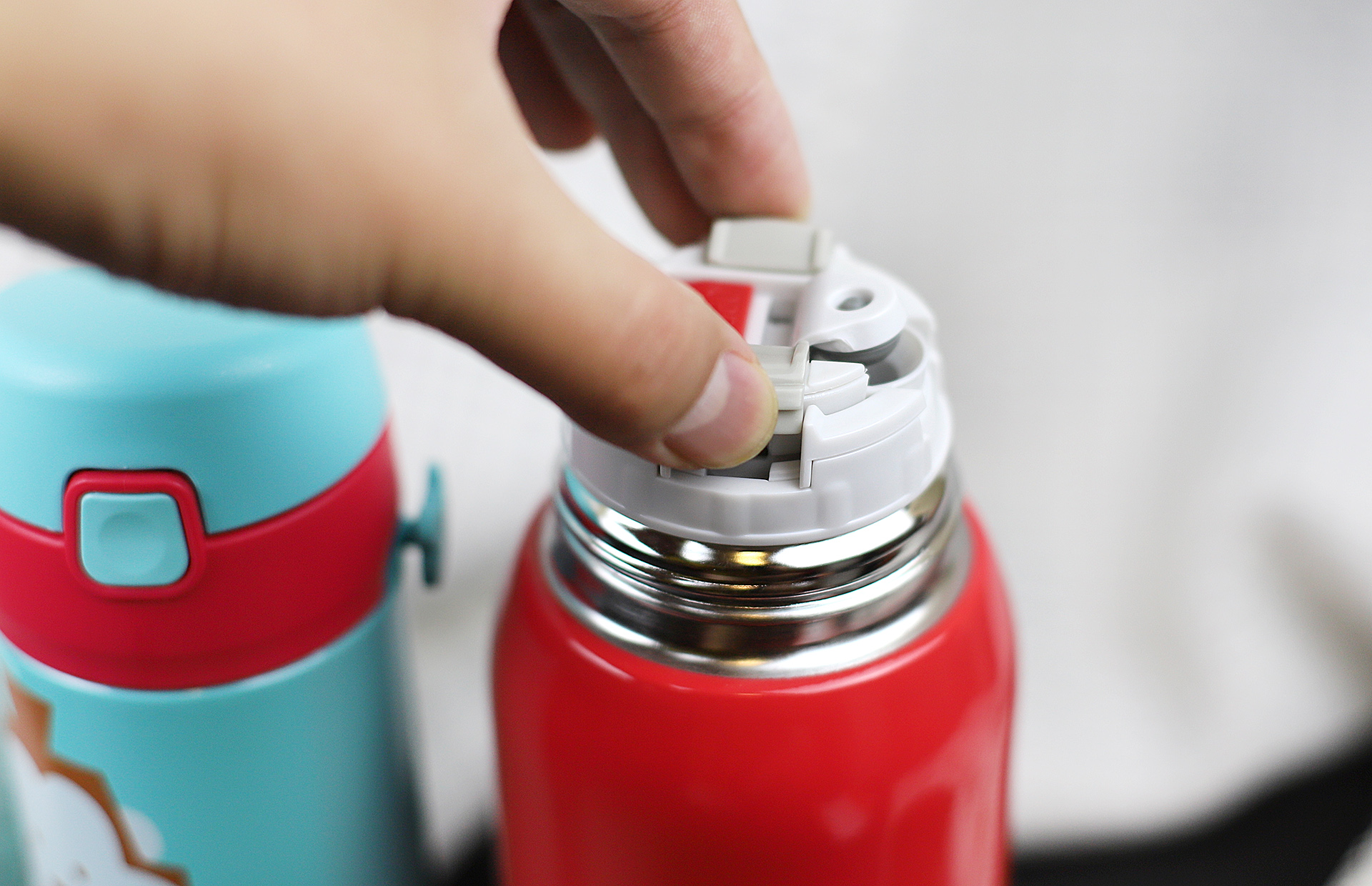 苏泊尔和泰福高保温杯哪个好,苏泊尔保温杯和小米哪个好