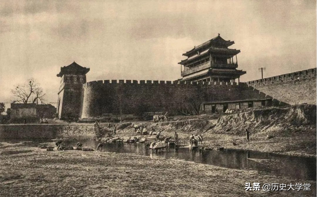 居庸关地形的特点是什么,居庸关战略位置