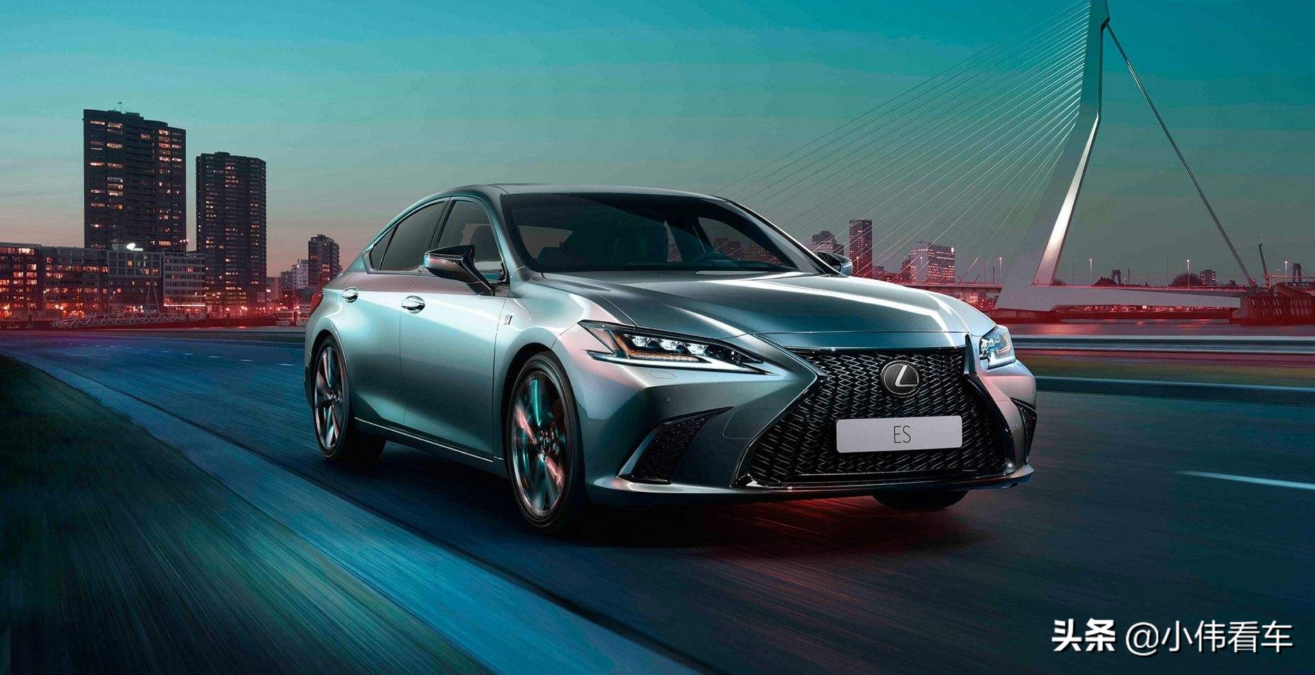 小欢喜杨杨和父母一起开卡丁车,小欢喜季杨杨和父母开卡丁车